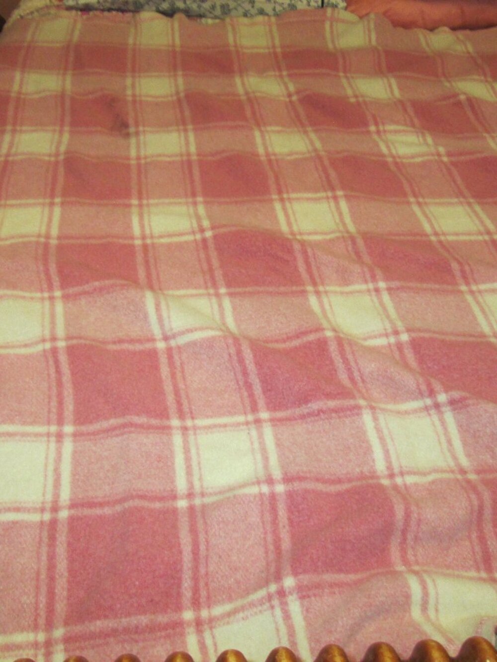 Vtg Pink Checker cream 100 Wool 67 x72 full no silk was removed slight soil spot
